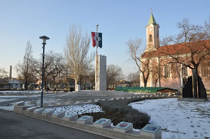 Csepel, Szent Imre tér